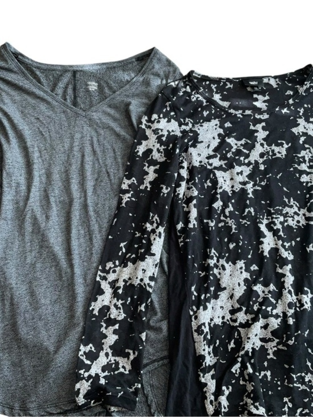Mossimo Supply Co. Black & Gray Long Sleeve Tee Duo